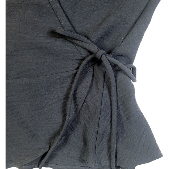 Jolie Short Sleeve Black Wrap Blouse SZ M - Picture 3 of 7